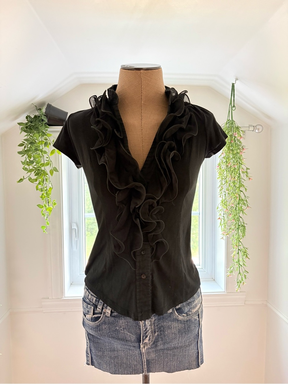 Black Ruffle Front Cap Sleeve Blouse